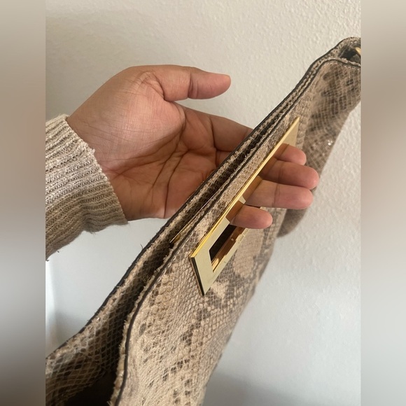 Michael Kors large snakeskin Berkeley clutch - Picture 7 of 9